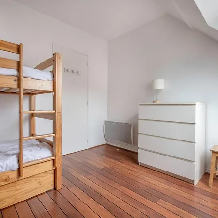 A 300m De La Plage, Pour 4 Apartmán *
